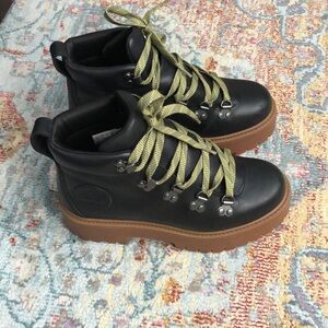 Timberland Stone Street Women's Mid Lace Boot Color: Black and Green Hiking